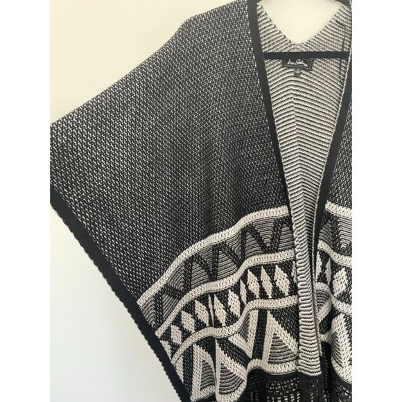 Sam Edelman Boho Southwestern Knit Sweater Poncho Size Small Oversized E111 - Picture 2 of 16